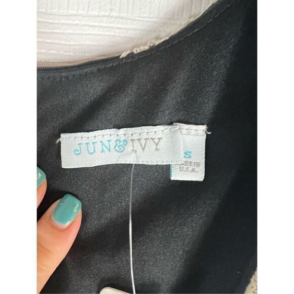 NWT Jun & Ivy Womens Dress Size Small - Picture 2 of 4